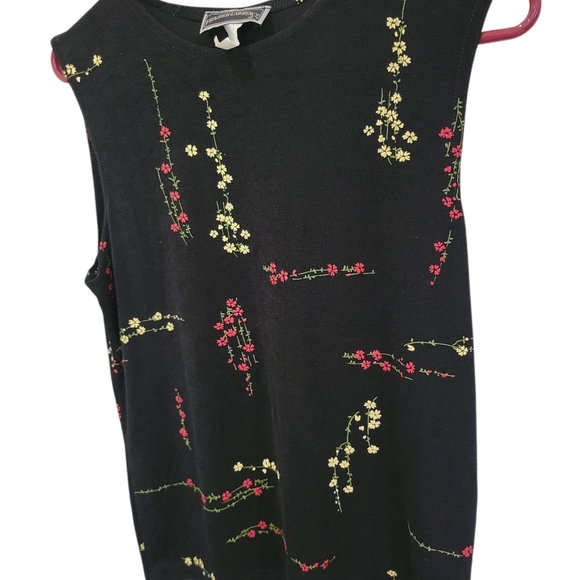 Frazier Lawrence Pretty Black Sleeveless top Floral Design L - Picture 6 of 7